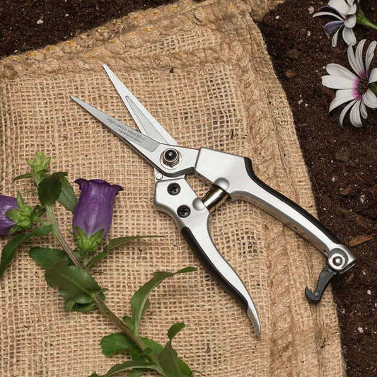 Garrett Wade Flower Cutter