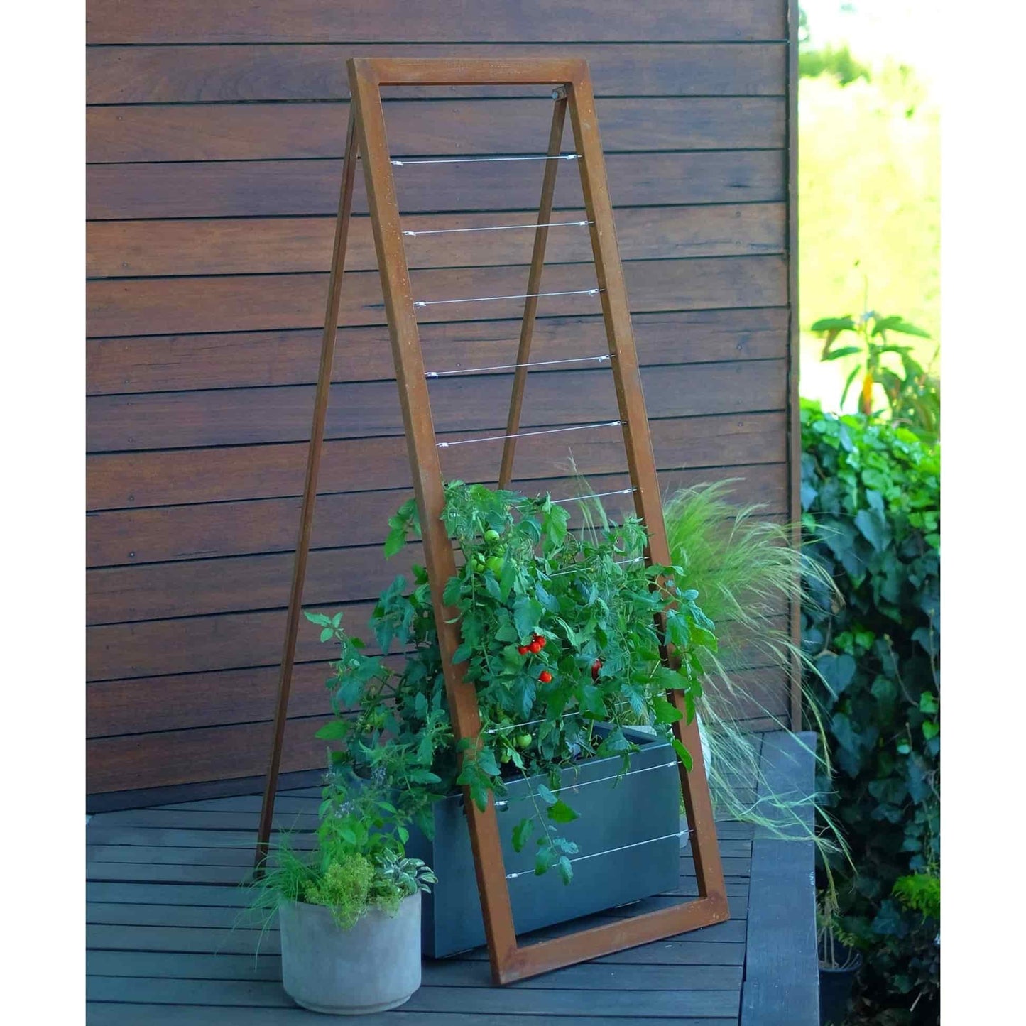 Mira Garden Trellis Large