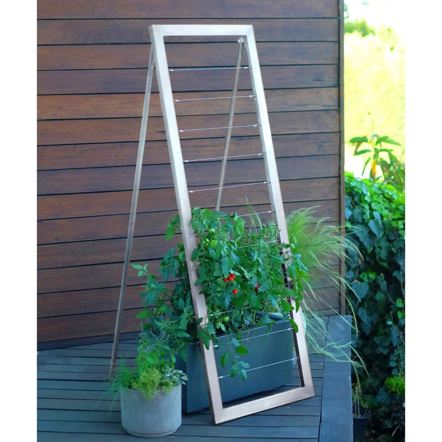 Mira Garden Trellis Large